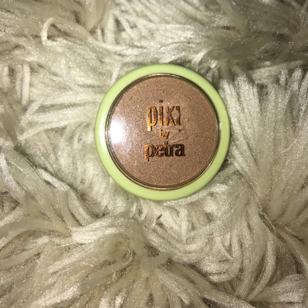 Pixi by Petra bronzer